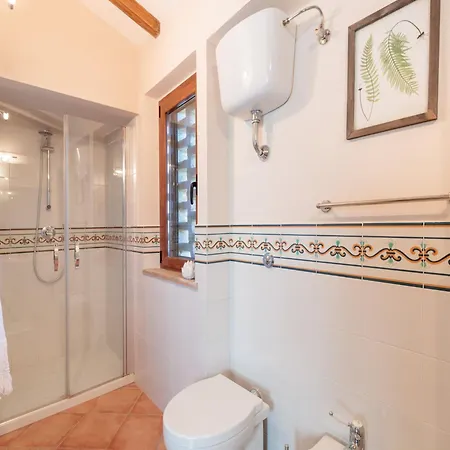 In Fabbrica With Private Pool Villa *